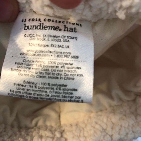 Adorable hat - Picture 2 of 2